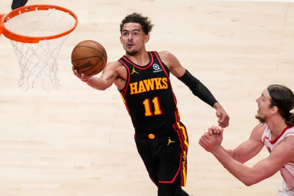 17 特雷杨34+15老鹰掀翻凯尔特人  